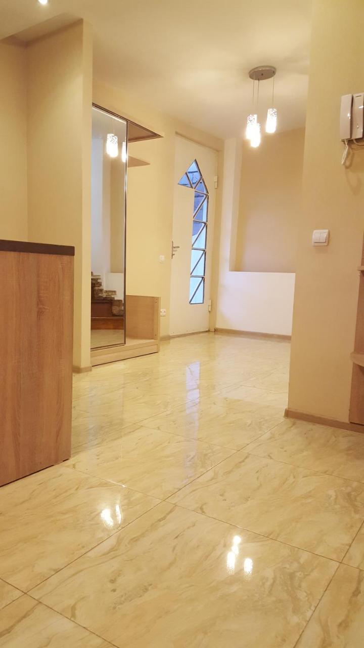 Apartment Rustaveli 1 Тбілісі Екстер'єр фото